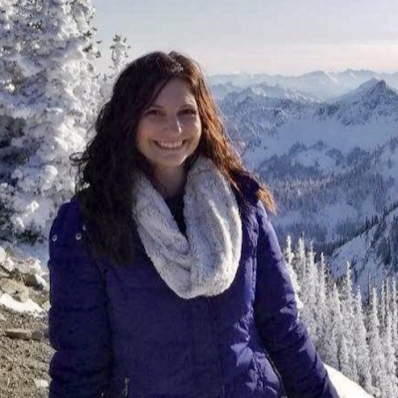 Meet your Posher, Jackie - Picture 1 of 1